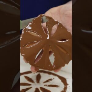 I made Edible Christmas Decorations with Chocolate #shorts #christmas #chocolate