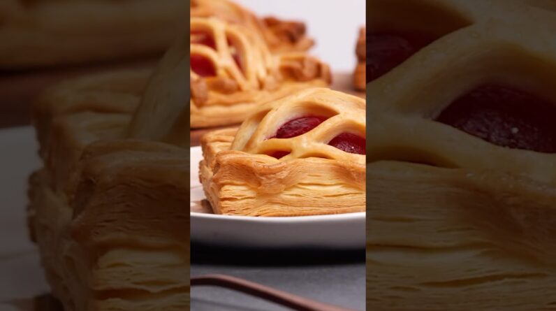 Flaky & Fruity: Plum Lattice Pastries You Need to Try!